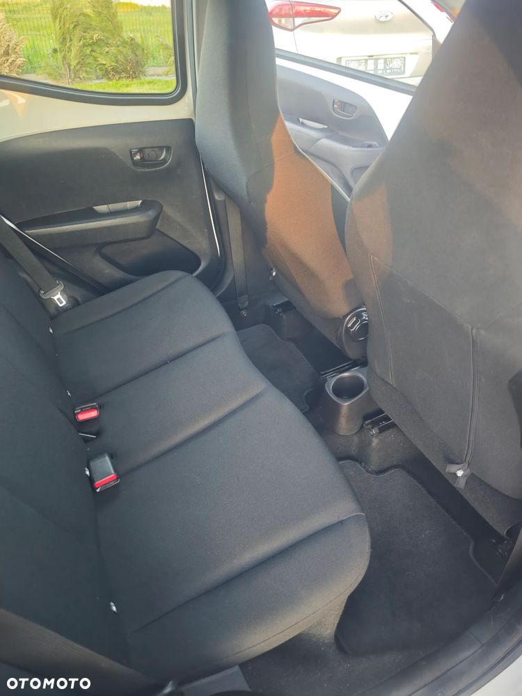 Toyota Aygo x-business - 15