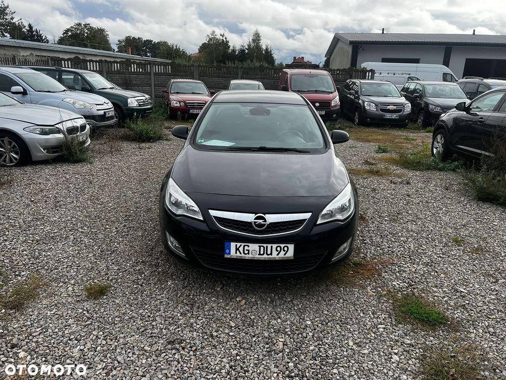 Opel Astra 1.6 Design Edition - 9