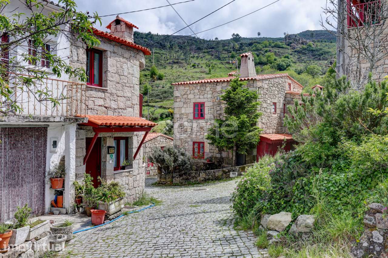 Complexo de Alojamento Turístico na Serra da Estrela - Grande imagem: 2/60