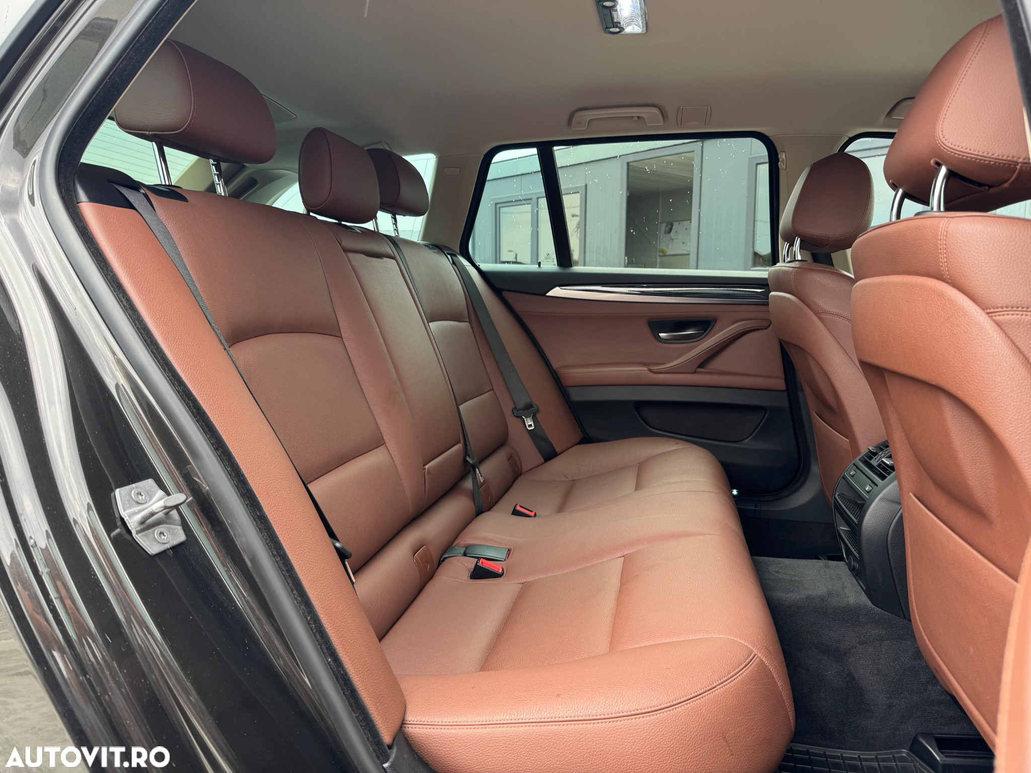 BMW Seria 5 525d xDrive Touring Aut. Luxury Line - 24