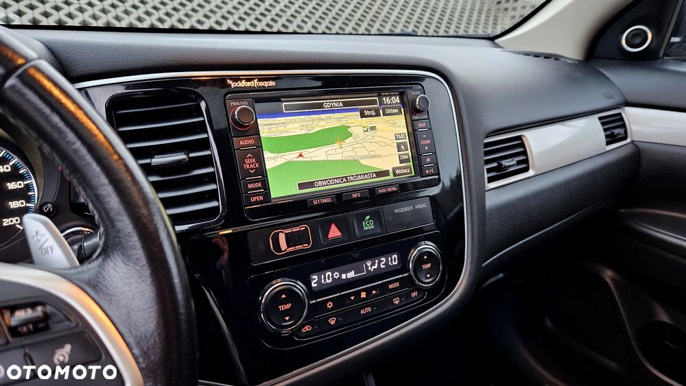 Mitsubishi Outlander 2.0 4WD Plus - 25