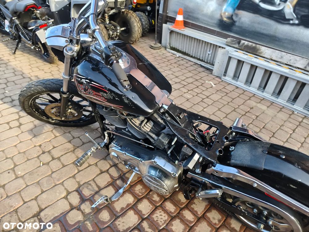 Harley-Davidson Dyna Super Glide - 11