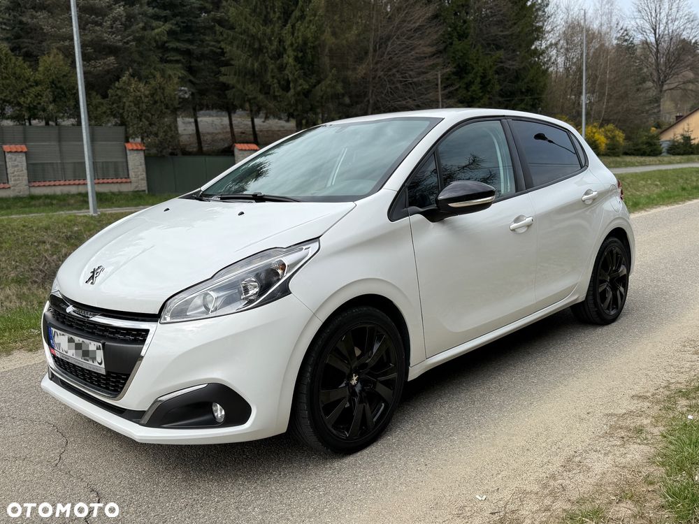 Peugeot 208 - 6