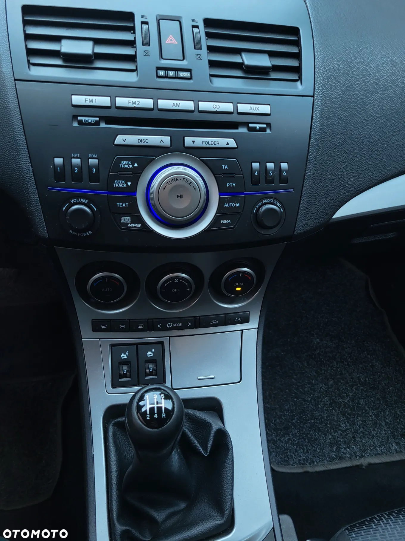 Mazda 3 1.6 Exclusive + - 11
