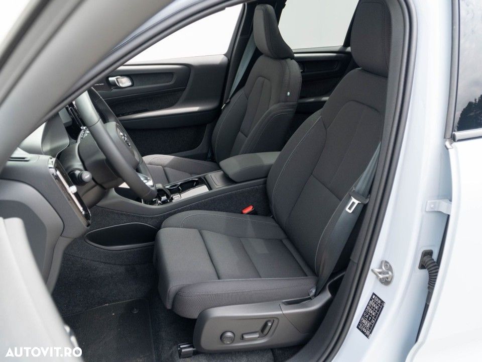 Volvo XC 40 Recharge Single Motor Extended Range RWD Plus - 8