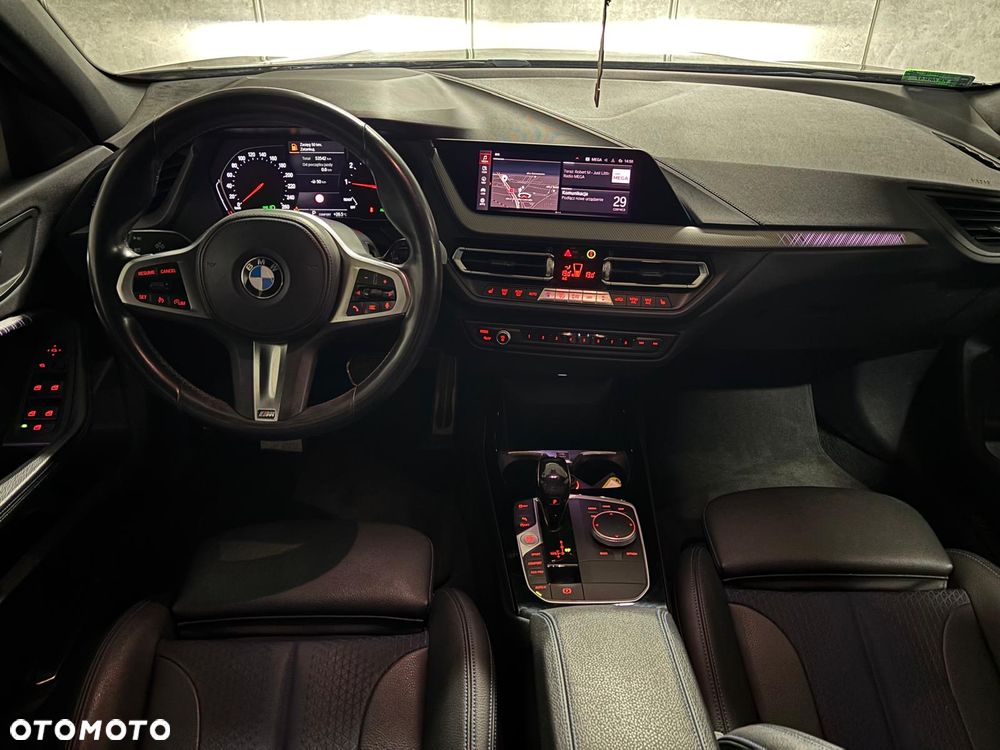 BMW Seria 1 118i M Sport - 9