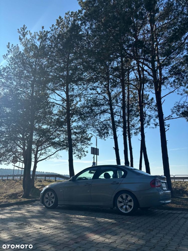 BMW Seria 3 320d - 4