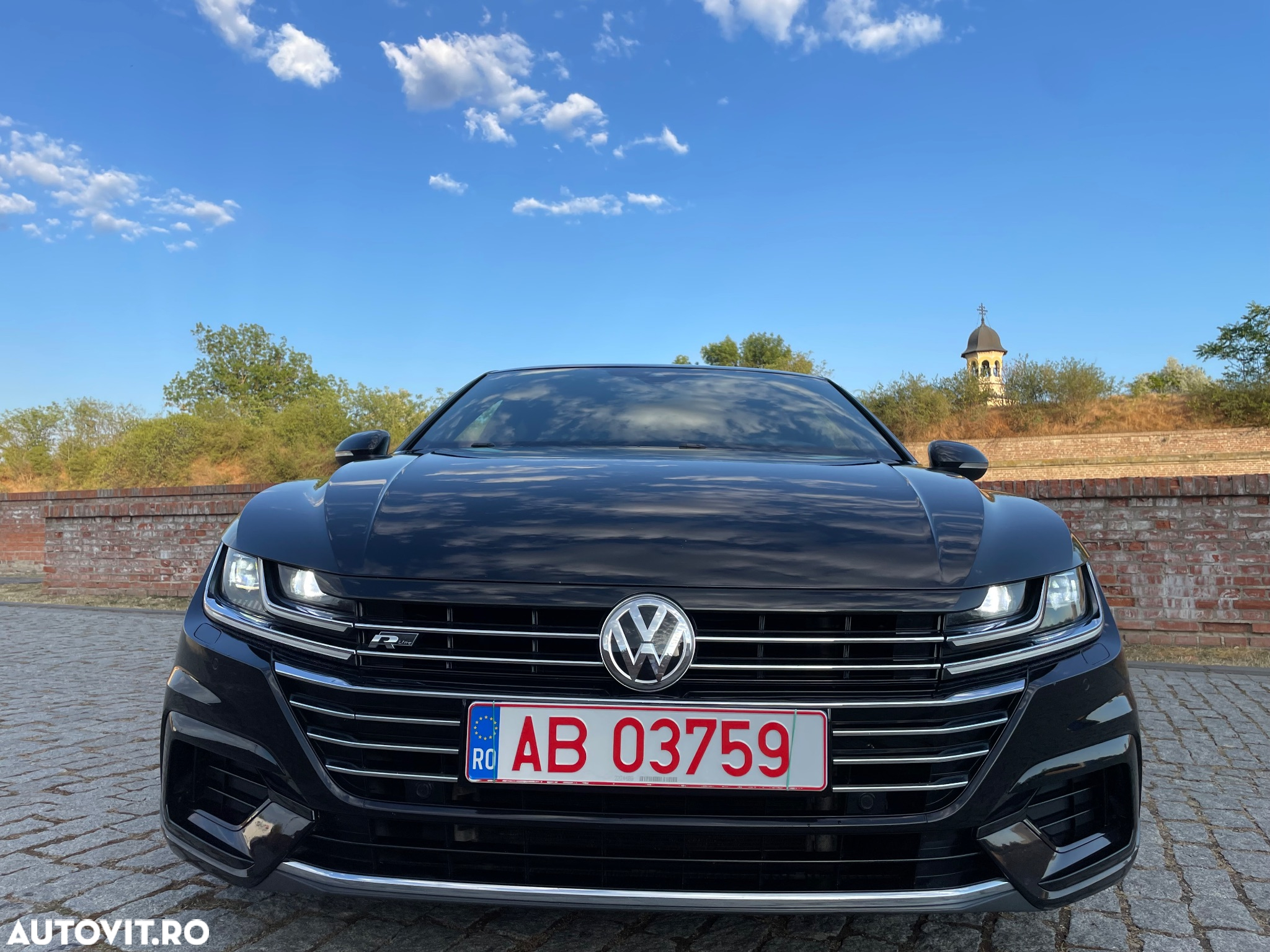 Volkswagen ARTEON 2.0 TDI DSG 4Motion R-Line - 24