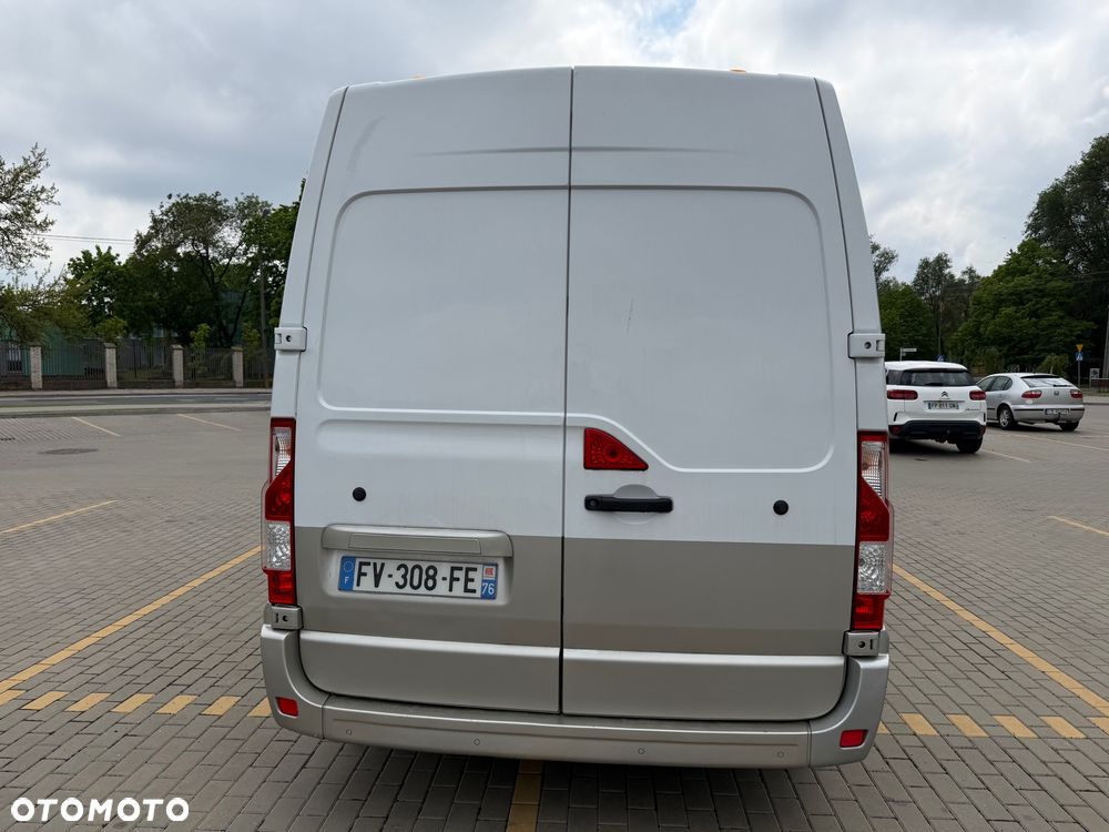 Renault e-Master - 8