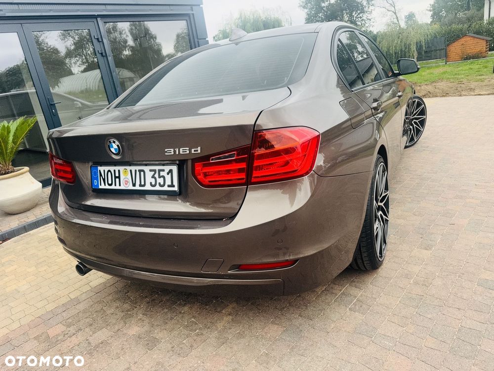 BMW Seria 3 316d DPF Edition Exclusive - 36
