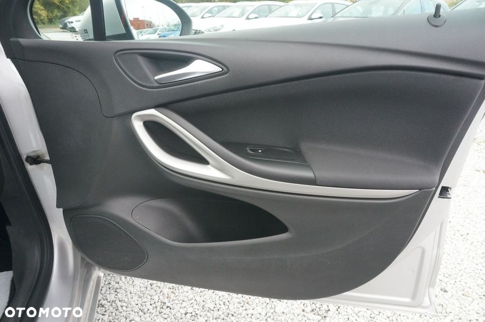 Opel Astra - 25