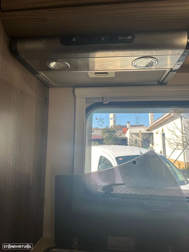 Rapido Serie 6F 691 cama central - 37