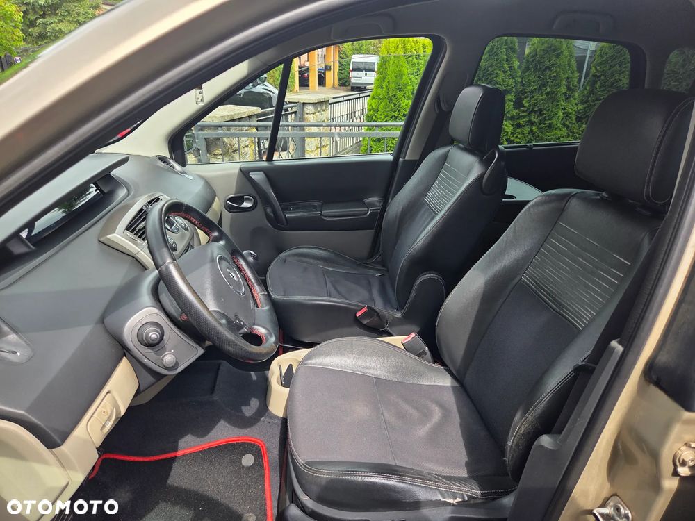 Renault Scenic - 15