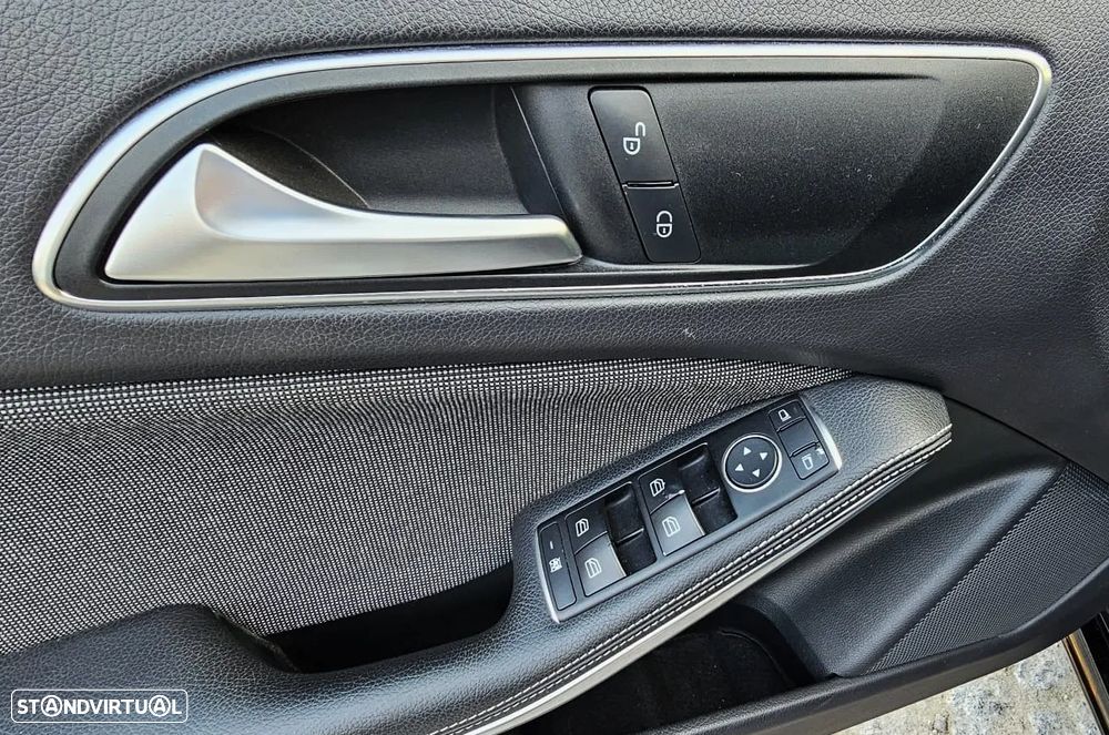 Mercedes-Benz A 180 CDI (BlueEFFICIENCY) Urban - 26
