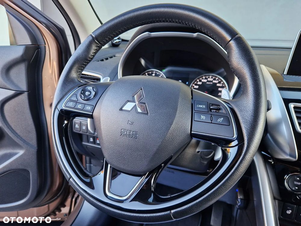 Mitsubishi Eclipse Cross - 22