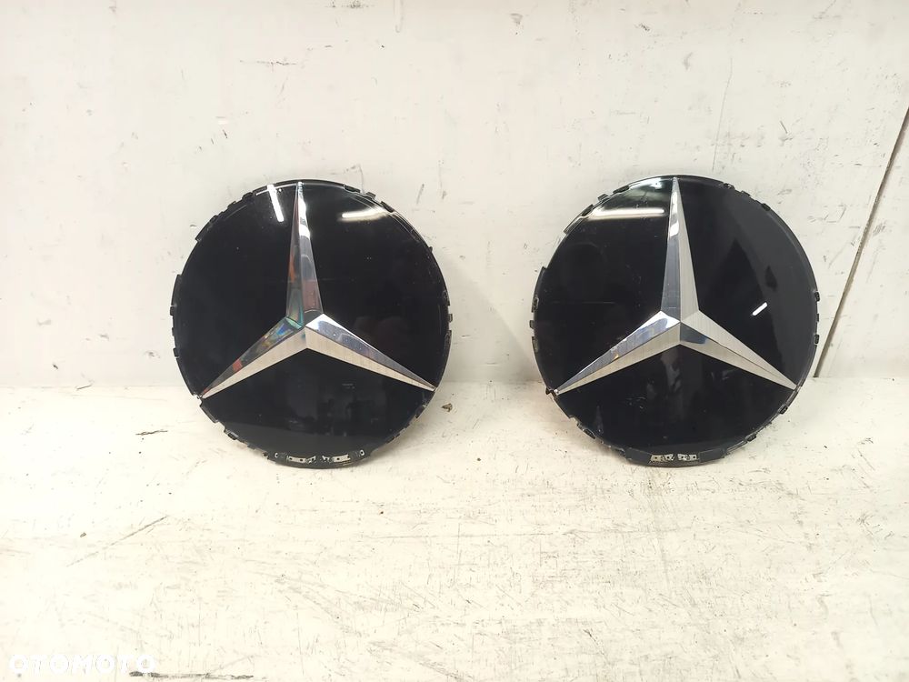 Mercedes znaczek emblemat w atrapę grill pod radar distronic szklo - 1