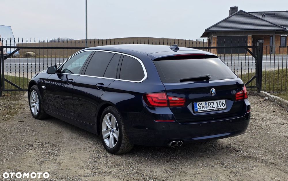 BMW Seria 5 520d BluePerformance - 8