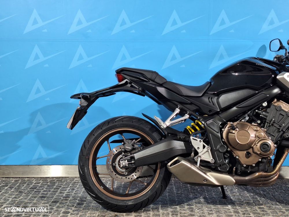Honda CB 650 R - 4