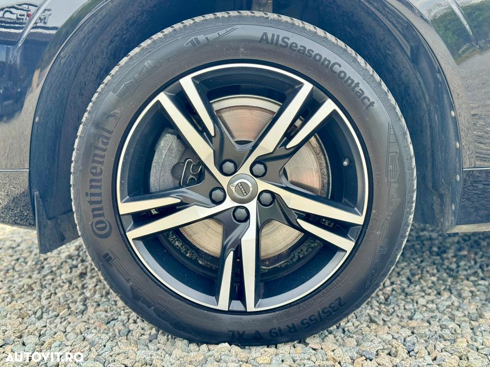 Volvo XC 60 B4 D AWD Geartronic Momentum Pro - 39