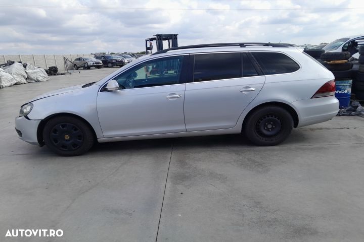 Dezmembrez Volkswagen VW Golf 6 [2008 - 2015] wagon 5-usi 1.6 TDI MT - 2