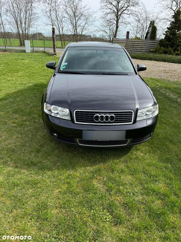 Audi A4 Avant - 4
