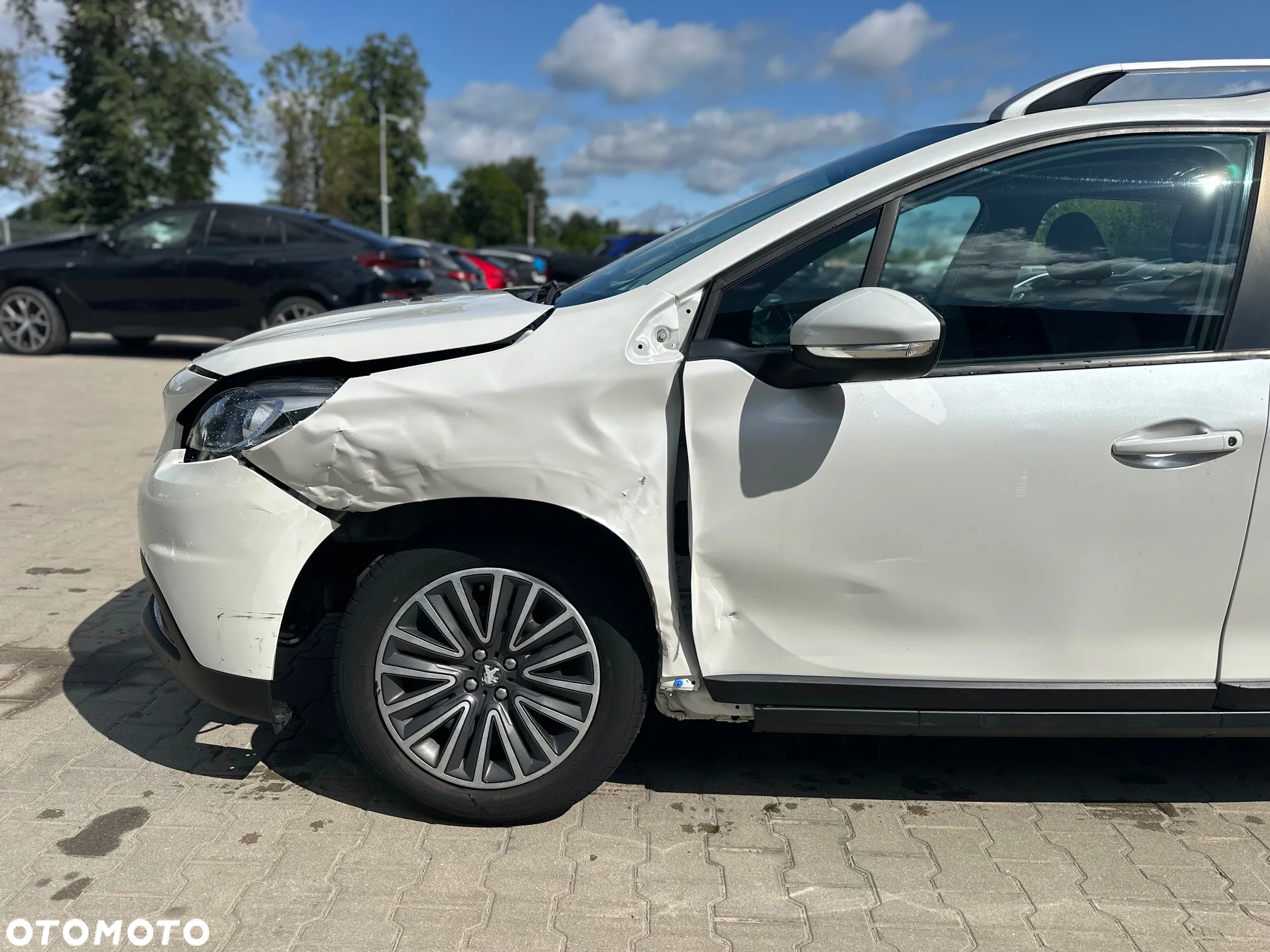 Peugeot 2008 - 4
