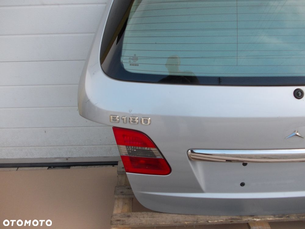 Klapa bagażnika tył Mercedes B klasa W245 zdrowa - 12