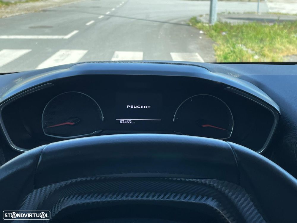 Peugeot 208 1.2 PureTech Active Pack - 11