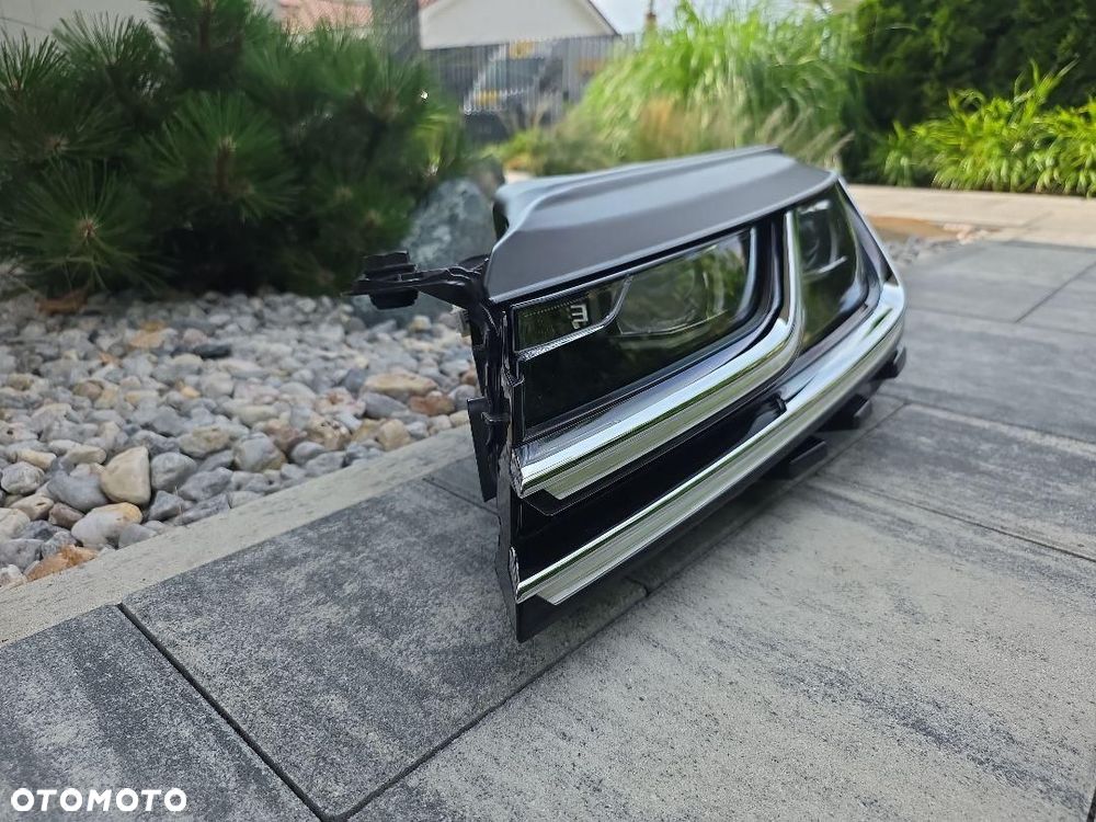 VW ARTEON 3G8 Lampa lewa przód Full Led Dynamic 3G8941081 Chrom 2018 - 3