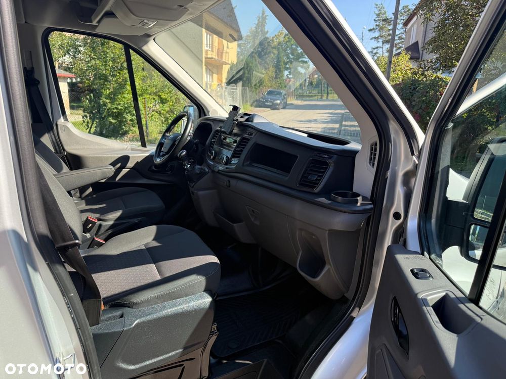 Ford Transit - 11