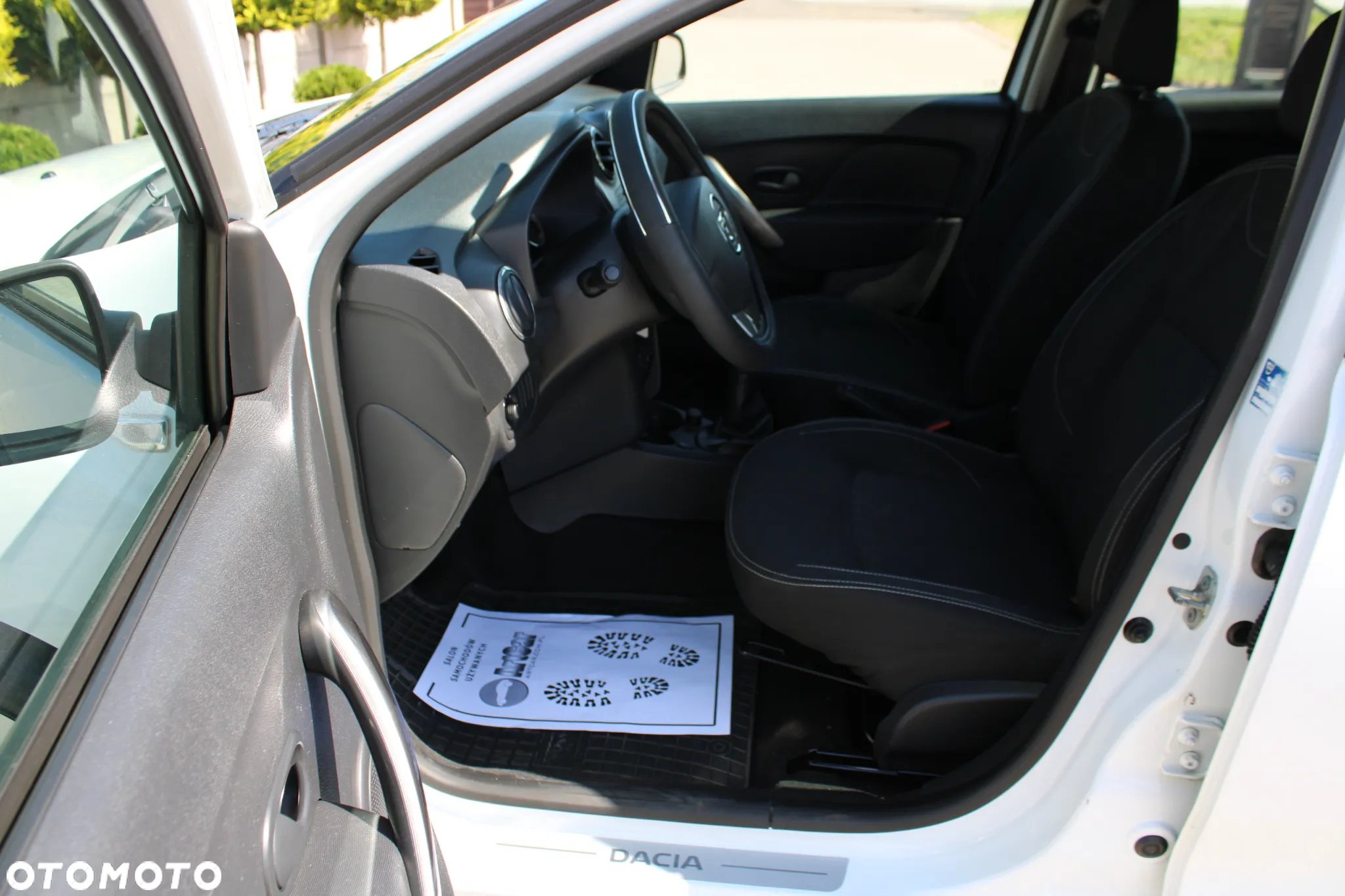 Dacia Sandero 1.2 16V 75 Ambiance - 21