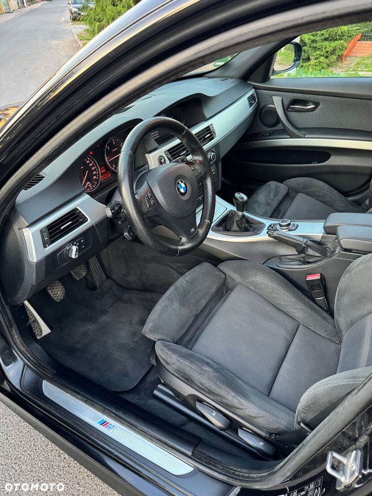 BMW Seria 3 320d xDrive DPF - 11