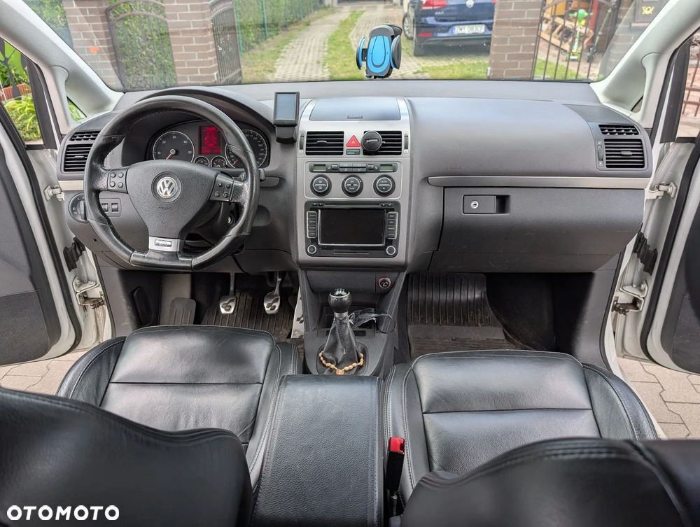 Volkswagen Touran 2.0 TDI DPF R-Line Edition - 11