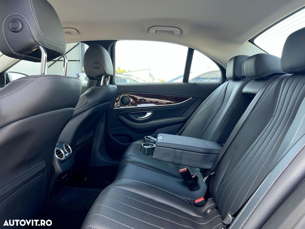 Mercedes-Benz E 300 9G-TRONIC Exclusive - 40