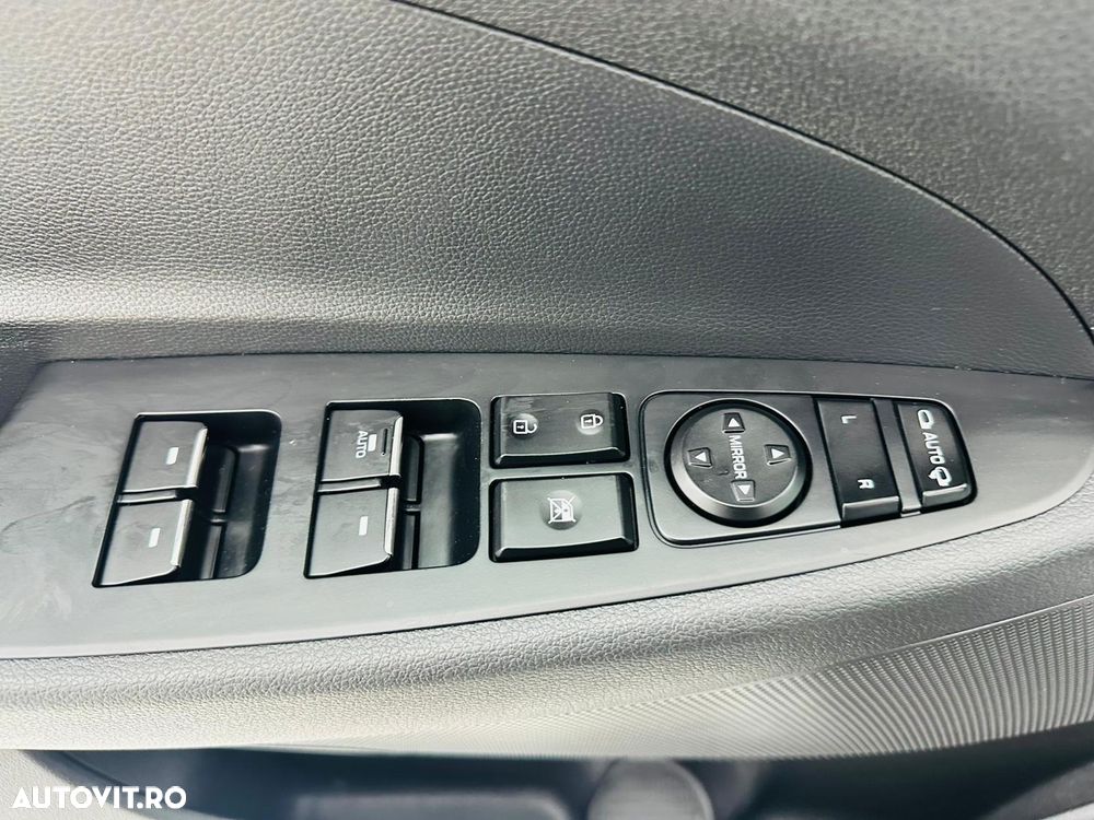 Hyundai Tucson blue 1.7 CRDi 2WD DCT Passion Plus - 13