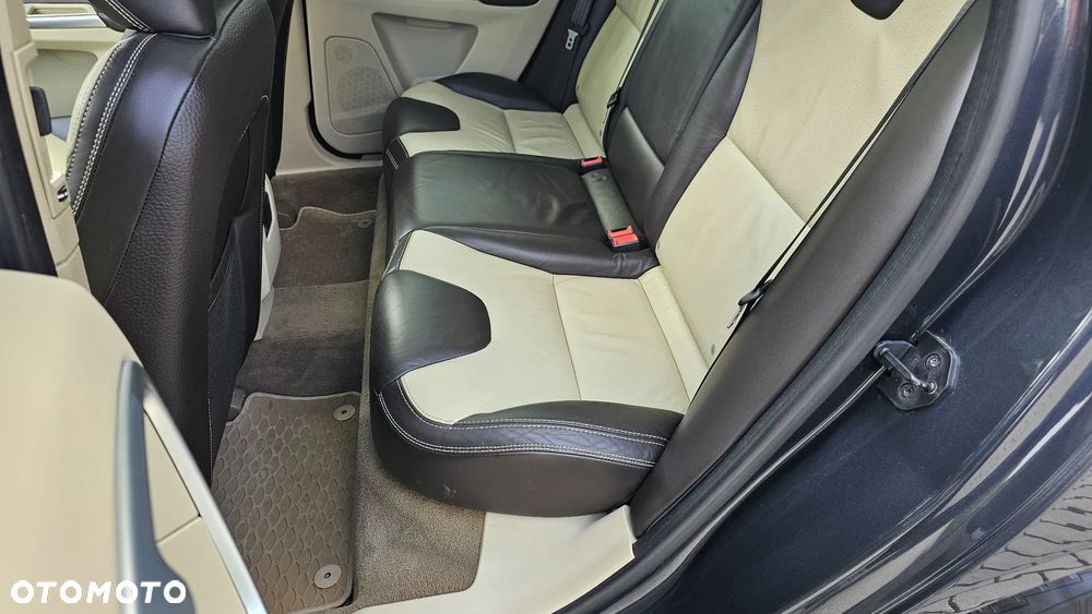 Volvo XC 60 - 31
