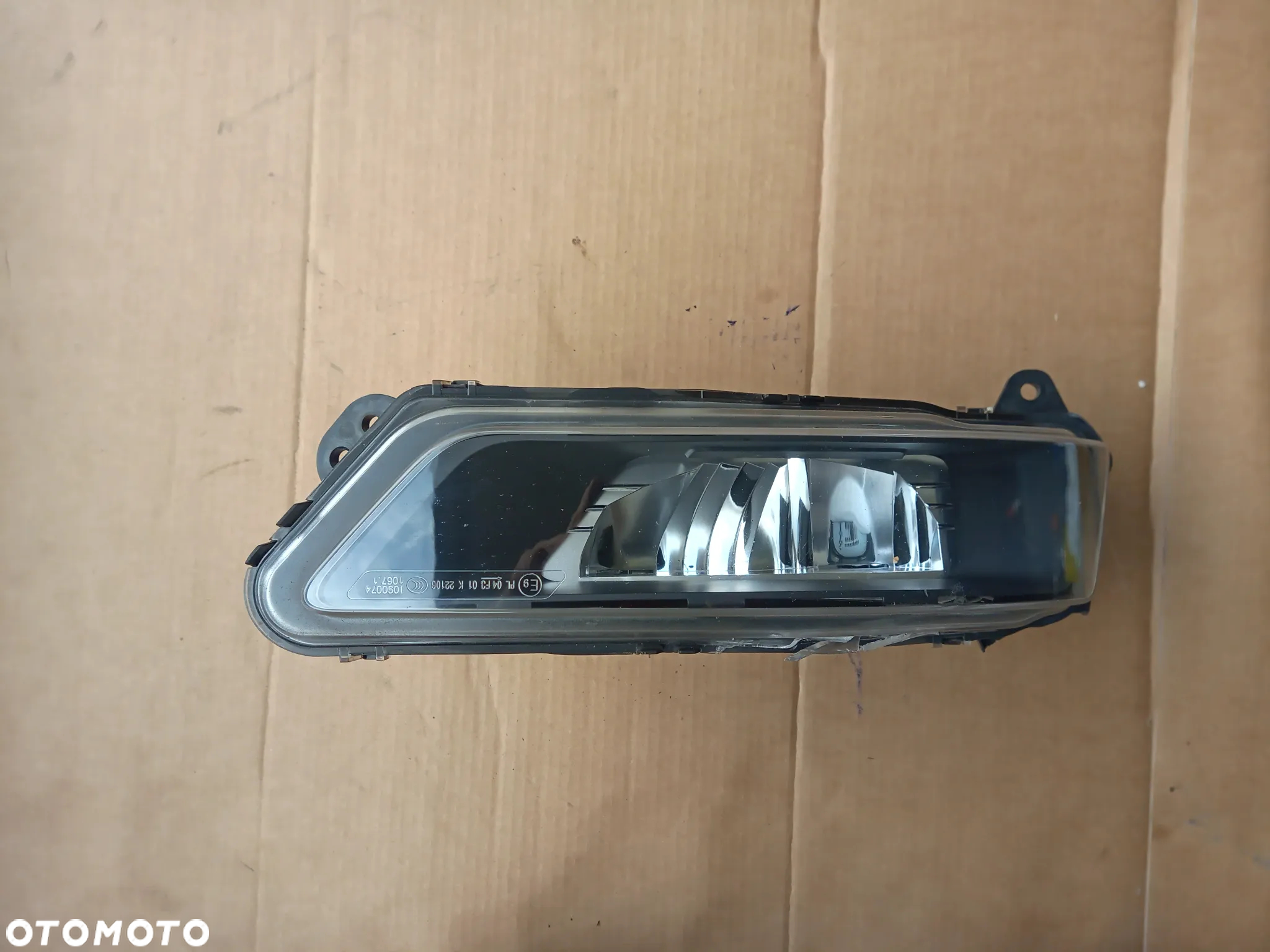 Prawy halogen MAN TGX 3 TG3   81252040004 - 3
