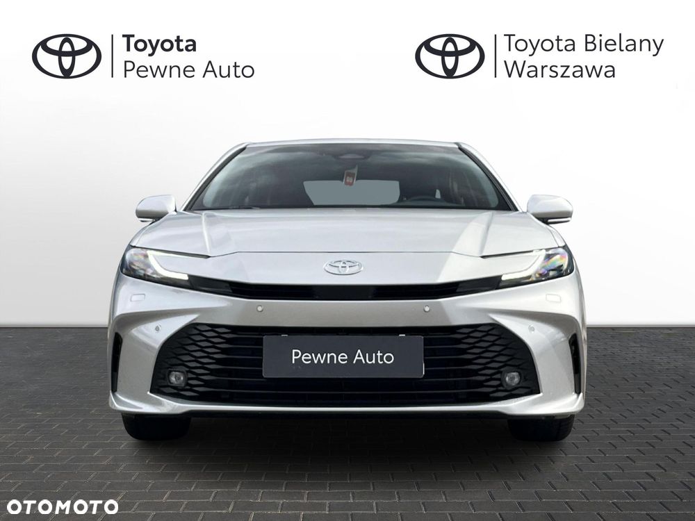 Toyota Camry - 8