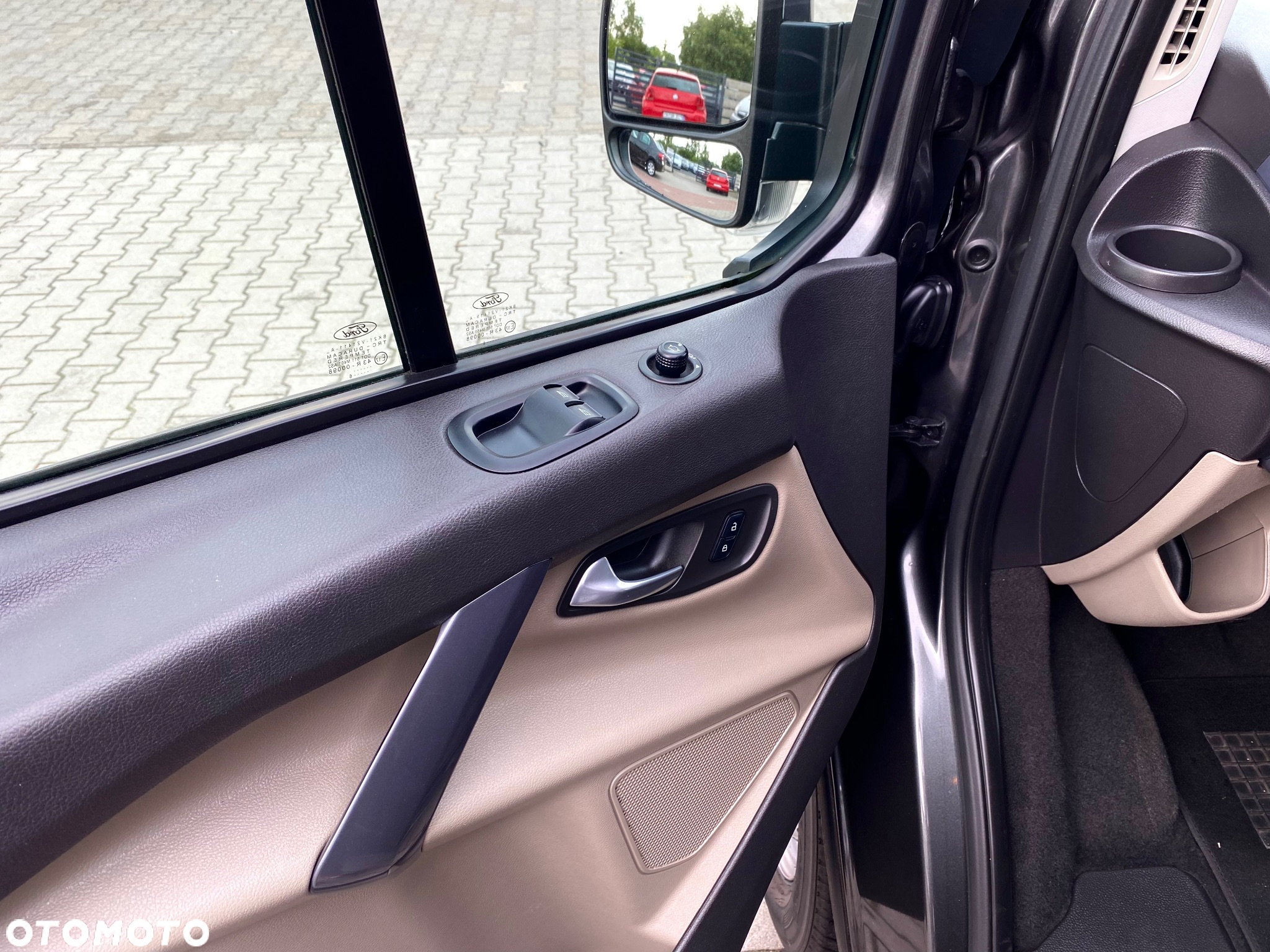 Ford Transit Custom - 13