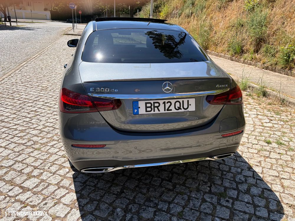 Mercedes-Benz E 300 de 4Matic 9G-TRONIC AMG Line - 1