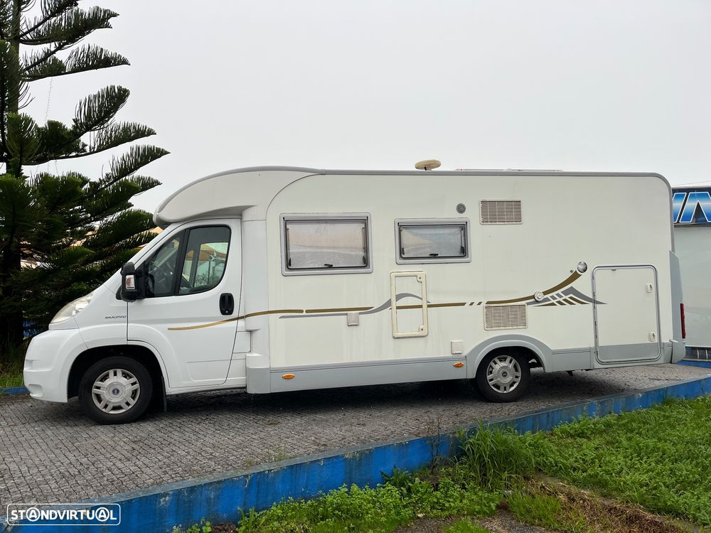 Adria Adriatik Coral S680 SP - 12