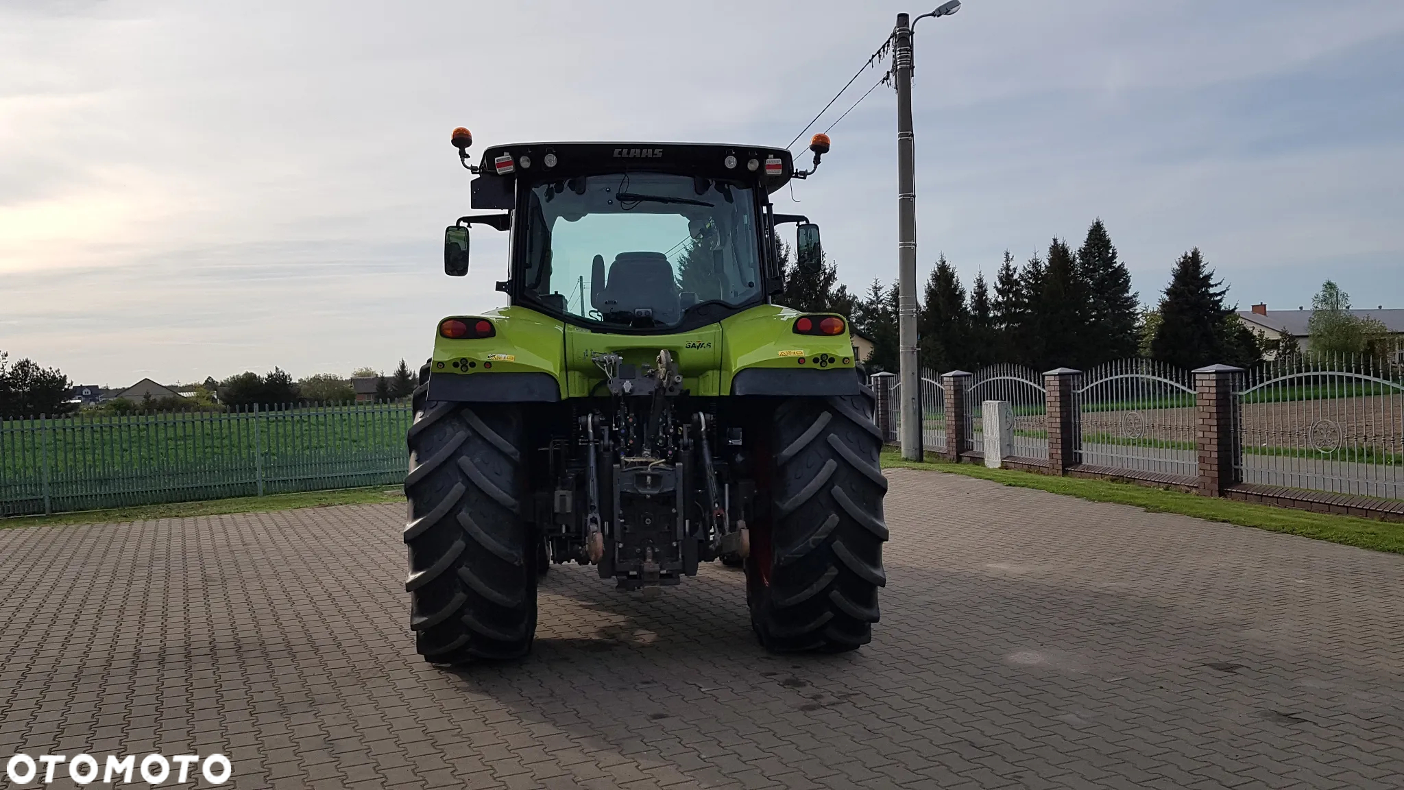Claas ARION 620 2013R - 8