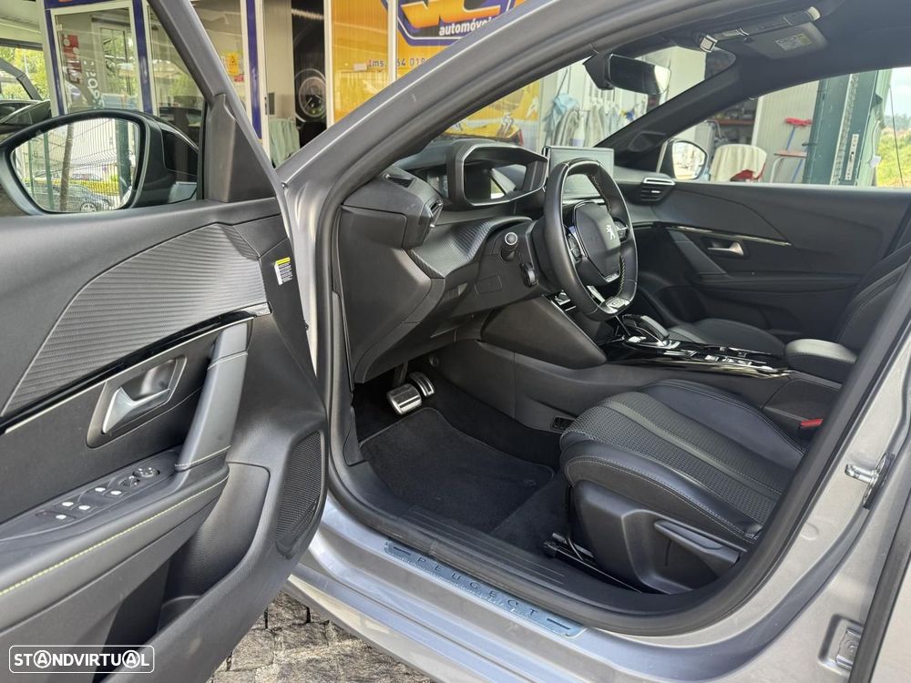 Peugeot e-208 50 kWh GT - 24