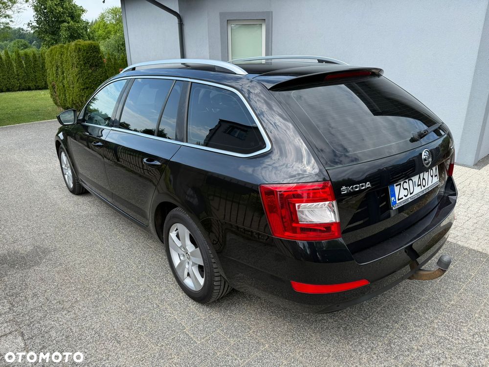 Skoda Octavia 2.0 TDI Elegance DSG - 3