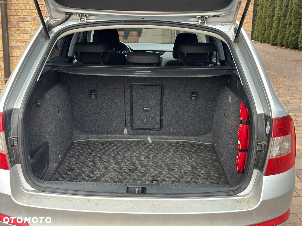 Skoda Octavia 1.6 TDI Elegance DSG - 17