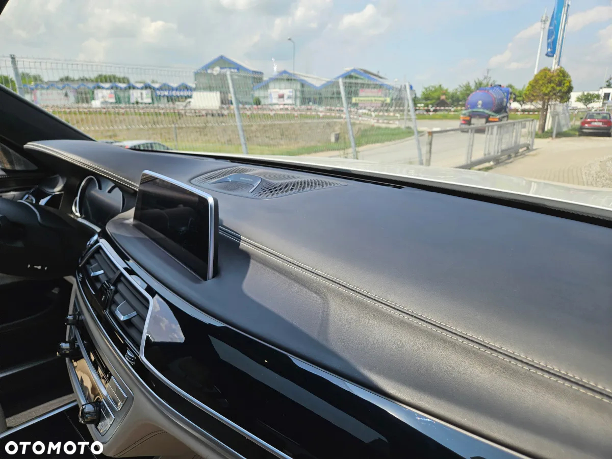 BMW Seria 7 750Li xDrive Edition Exclusive - 14