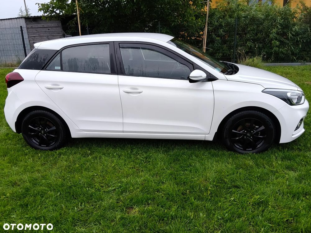 Hyundai i20 1.2 Comfort - 11