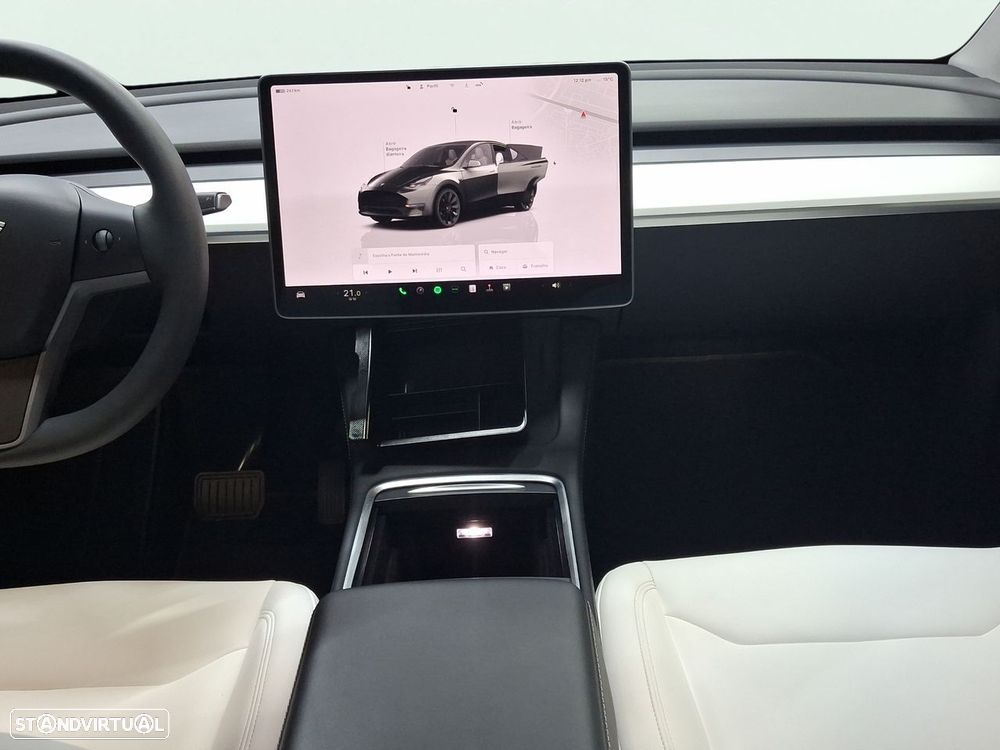 Tesla Model Y Long-Range RWD - 10