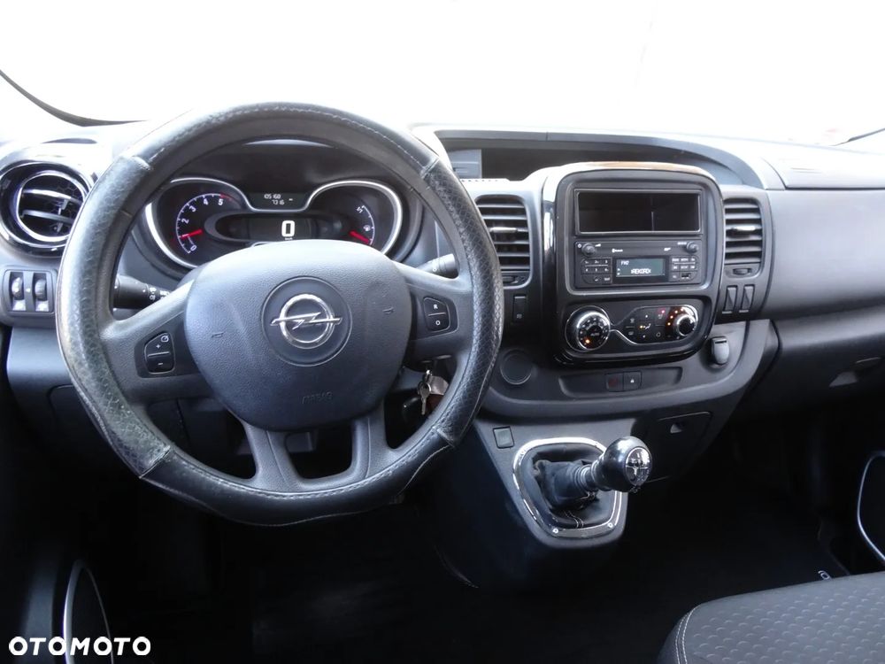Opel Vivaro - 21