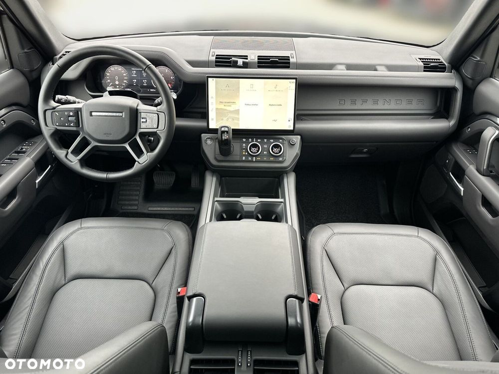 Land Rover Defender - 12